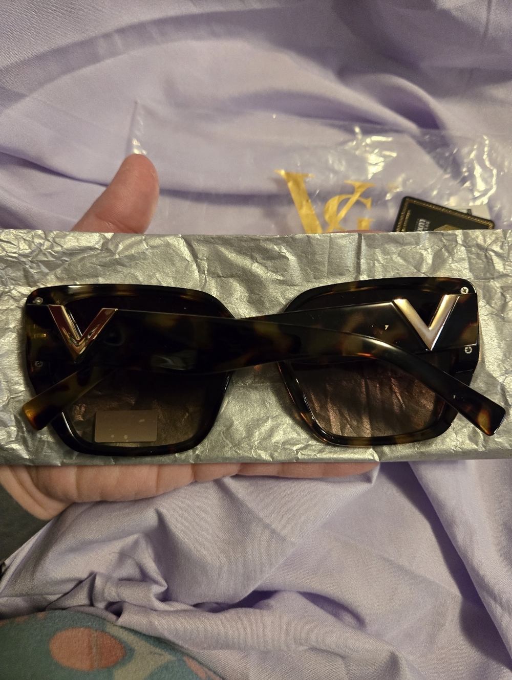 NWT VG Tortoise Shell Sunglasses - Picture 4 of 4